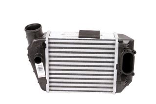 Ψυγείο αέρα υπερπλήρωσης  AUDI A4 B6 1.8 -12.04