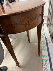 Δύο Vintage Βοηθητικά Τραπεζάκια στρογγυλά 82 Χ 60