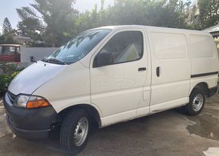 Toyota Hiace 2000