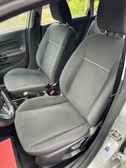Ford Fiesta 2017-thumb-18