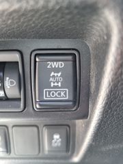 Nissan Qashqai 2016 4x4.. 1.6 dCi N-CONNECTA PANORAMA 360 CAMERA-thumb-22