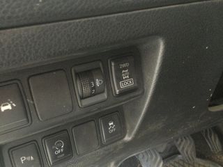 Nissan Qashqai 2016 4x4.. 1.6 dCi N-CONNECTA PANORAMA 360 CAMERA-thumb-8