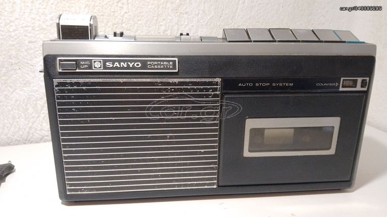 Vintage radio Sharp MR-4141 fm am mic pop up ελεγμενο λειτουργει αριστα το ραδιόφωνο FM η κασετα θελει επισκευη