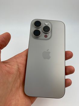 iPhone 15 Pro 256GB Titanium 100% 24 κυκλοι φοριτσης