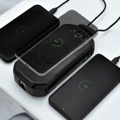 QI Solar Powerbank 20.000 MAH / Gadgets