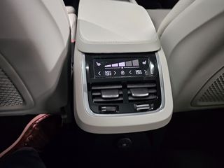 Volvo XC 90 2023 T 8 460 HP POLESTAR-thumb-9