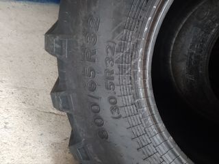 800/65R32 GALAXY -thumb-3