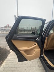 Porsche Macan 2017-thumb-25