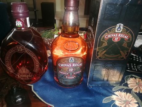 Dimple 15 CHIVAS REGAL 12