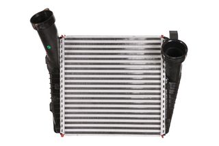 Ψυγείο αέρα υπερπλήρωσης  AUDI Q7; VW TOUAREG 2.5D/3.0D/4.2D 01.03-03.18