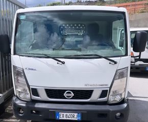Nissan Cabstar 2015-thumb-1
