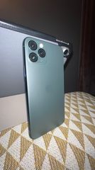 I phone 11 pro space gray 64 GB