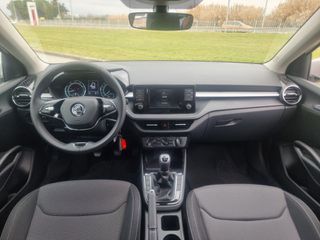 Skoda Fabia 2023-thumb-5