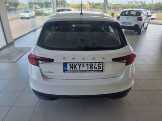 Skoda Fabia 2023-thumb-3