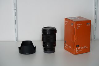 Sony Crop Φωτογραφικός Φακός 18-105mm f/4 Mid-Range Tele Zoom για Sony E Mount Black