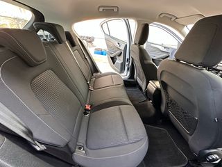 Ford Focus 2021 1,5 αυτόματο120hp καμερα parktro ασύ φόρτιση LED FULL EXTRA-thumb-3
