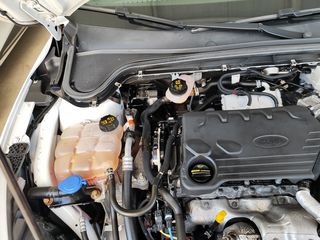 Ford Focus 2021 1,5 αυτόματο120hp καμερα parktro ασύ φόρτιση LED FULL EXTRA-thumb-9