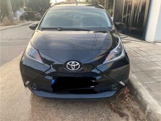 Toyota Aygo '15  1.0 x-play touch