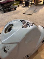 ΤΕΠΟΖΙΤΟ GSX-R 1000 K8-thumb-2