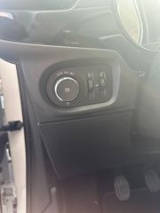 Opel Corsa 2024 1.2i 12V Design & Tech S/S-thumb-14