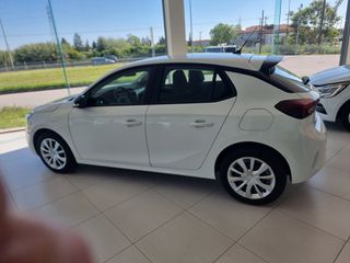 Opel Corsa 2024 1.2i 12V Design & Tech S/S-thumb-3