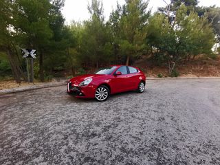 Alfa Romeo Giulietta 2019-thumb-8