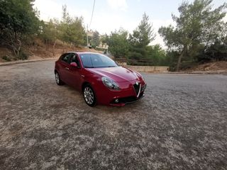 Alfa Romeo Giulietta 2019-thumb-7