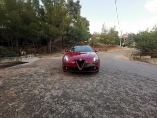 Alfa Romeo Giulietta 2019-thumb-11