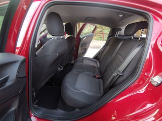 Alfa Romeo Giulietta 2019-thumb-20