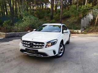 Mercedes-Benz GLA 180 '18 d auto