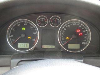 Volkswagen Passat 2001-thumb-7