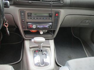 Volkswagen Passat 2001-thumb-8