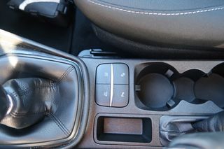 Ford Fiesta 2018-thumb-11