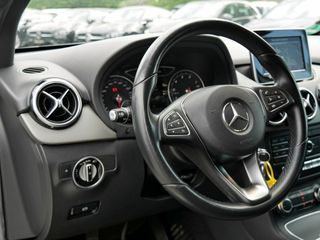Mercedes-Benz B 180 '15  CDI
