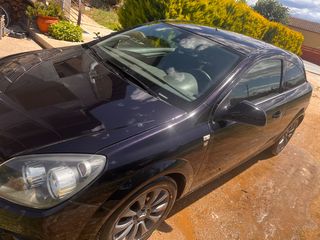 Opel Astra '10 Gtc "111" special edition 