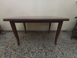 Τραπέζι ξύλινο με προέκταση