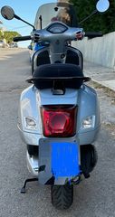 Vespa GTS 300 2023 SUPER-thumb-1