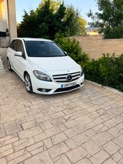 Mercedes-Benz B 200 '14