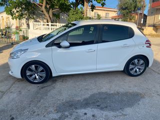 Peugeot 208 '12