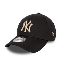 New Era New York Yankees League Essential Black 39THIRTY Stretch Fit Cap 60435258 60435258