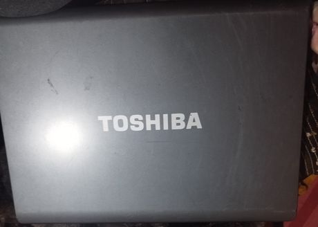 Toshiba PSLB8E 