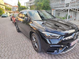 Mercedes-Benz GLA 200 '23