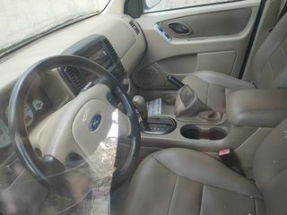 FORD MAVERICK-thumb-6