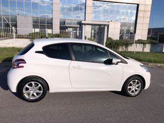 Peugeot 208 '14