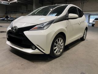 Toyota Aygo '17 1.0 X-Play Touch!!