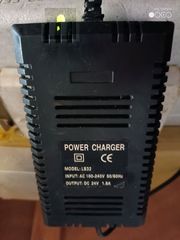 ΦΟΡΤΙΣΤΗΣ για ΗΛΕΚΤΡΙΚΑ ΣΚΟΥΤΕΡ / ΠΑΤΙΝΙΑ, 24 Volt / 1,8 Ampere