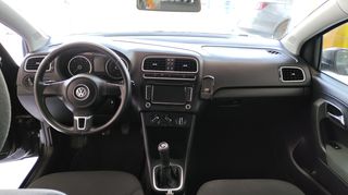Volkswagen Polo 2011-thumb-9