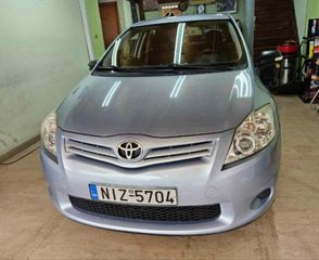 Toyota Auris '11