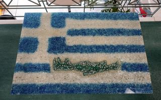 Καπάκι τραπεζιού από υγρό γυαλι με την σημαία της Ελλάδας