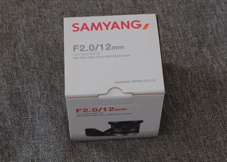 Samyang 12mm NCS CS f 2.0, μαύρος για Fuji